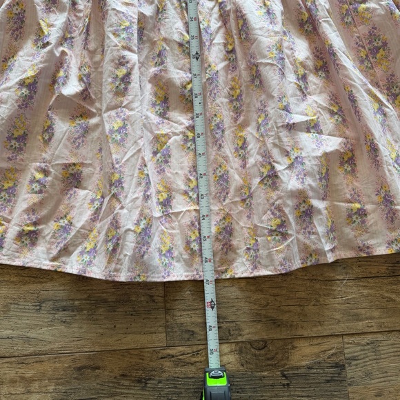 MABLE Pastel Floral Maxi Dress - Picture 10 of 10